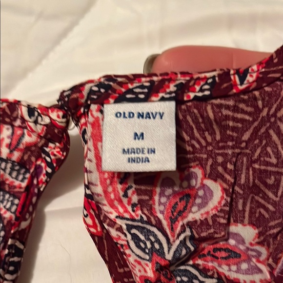 Floral Sleeveless Top - Picture 3 of 5